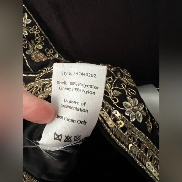 New Sani Ravi top in Black and Gold Size Small - Picture 11 of 12